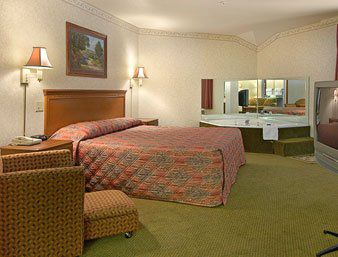 Days Inn & Suites By Wyndham Brinkley Номер фото